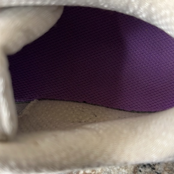 Nike impact groove running shoes for women. Size 9 - Picture 5 of 11